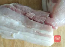 Illustration of how to make braised pork with potatoes 1