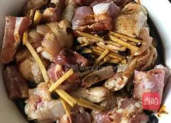 Illustration of how to make lazy steamed pork ribs 4