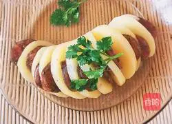 Illustration of how to make sausage and steamed organ potatoes 6
