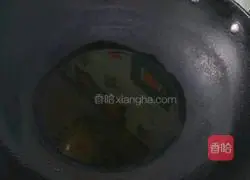 Illustration of how to make shredded green onions and potatoes 3