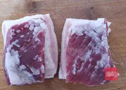 Illustration of how to make pork with pickled vegetables 1