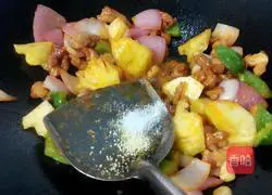 Pictures of how to make pineapple chicken slices 12