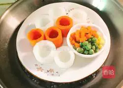 Illustration of how to make two-color radish cup 6