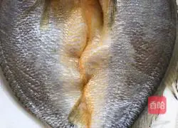 Illustration of steamed large yellow croaker 10