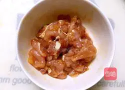 Illustration of how to make fried pork with pepper 4