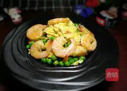 Illustration of how to make fried peas with shrimps and eggs 15