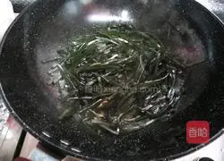 Stir-fry Illustration of how to make kelp 5