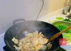 Chili fried pork Practice illustration 9