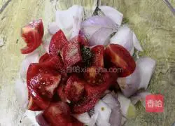 Illustration of how to make onions and tomatoes 3