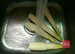 Wild Rice Illustration of how to make fried pork slices 2