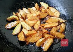 Illustration of braised wild rice in oil 10