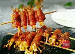 Illustration of how to make barbecue bacon and enoki mushrooms 1