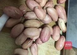 Illustration of how to make spicy stir-fried