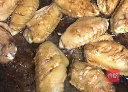 Illustration of braised chicken wings 3