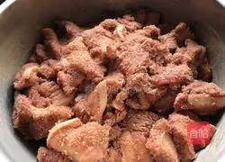 Illustration of how to make rice noodles and meat 4