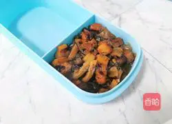 Illustration of braised pork rice bento 23