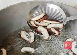 Illustration of how to make chicken with mushrooms 5