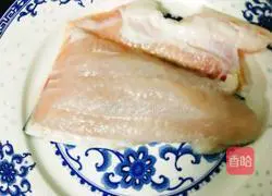 Illustration of how to make steamed lemon fish 1