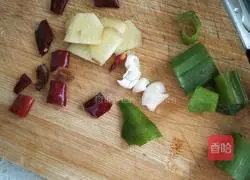 Illustration of how to stew crucian carp 1