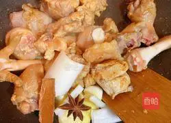 Illustration of how to make chicken stewed with potatoes 2