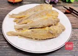 Illustration of how to make pan-fried small yellow croaker 8