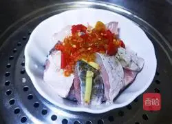 Illustration of how to make steamed fish cubes 9
