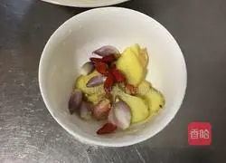 Garlic Crayfish Recipe Illustration 5