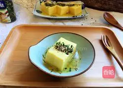 Illustration of how to make seaweed, fragrant pine and egg tofu 8