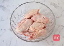 Honey yellow Illustration of how to make fried chicken wings 4