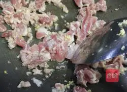 Illustration of Stir-fried Meat with Coprinus Coprinus 7