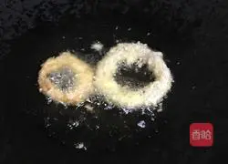 Illustration of how to make crispy squid rings 5