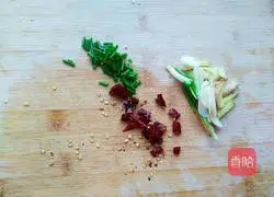 Illustration of how to make braised hairtail with carrots 2