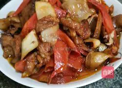 Illustration of how to make stir-fried meat with carrots, king oyster mushrooms 18