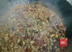 Illustration of how to make fried field snails 6