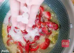 Illustration of garlic crayfish recipe 10