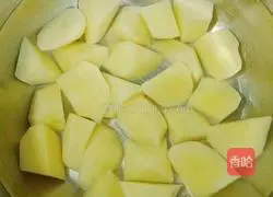 Illustration of how to cook chicken legs with mushrooms and potatoes 3