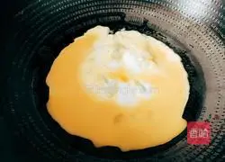 Illustration of how to make scrambled eggs with snow peas 7