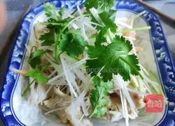 Illustration of how to make scallops with scallion oil 4