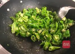 Illustration of how to make fried pork with pepper 3