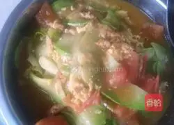 Illustration of how to make scrambled eggs with zucchini 13