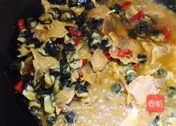 Illustration of how to make bacon screws 4