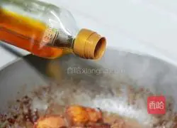 Illustration of how to make abalone braised pork 7