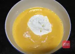 Illustration of how to make crispy squid rings 2