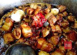 Illustration of how to cook pork with tiger skin eggs 22