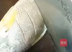 Illustration of how to make steamed yellow croaker 4