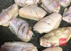 Illustration of braised chicken wings 2