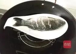 Cold crucian carp Illustration of how to do it 2