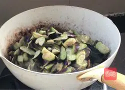 Illustration of how to make fried pork belly with eggplant 13