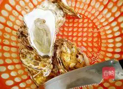 Illustration of how to make garlic oysters 2