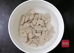 Illustration of how to make pork liver and tofu cake (baby food) 3